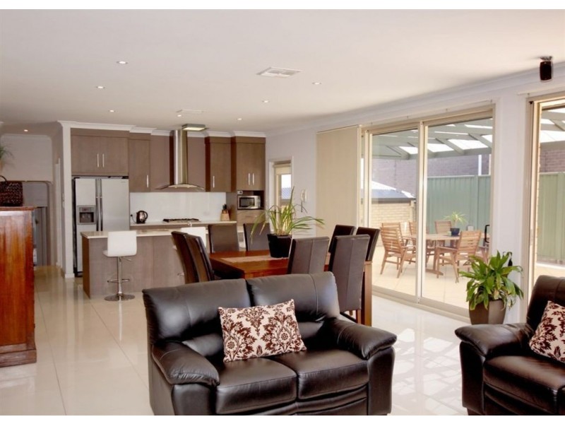 47 Elizabeth Cr, Hallett Cove SA 5158