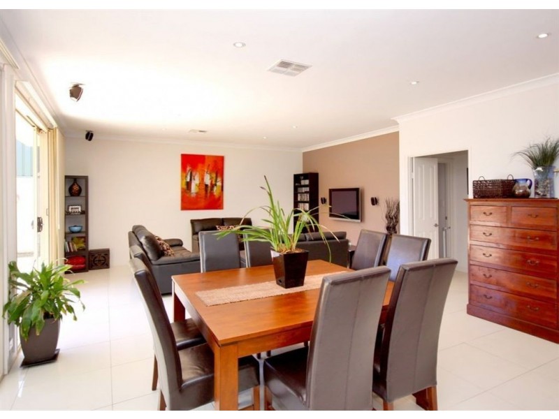 47 Elizabeth Cr, Hallett Cove SA 5158