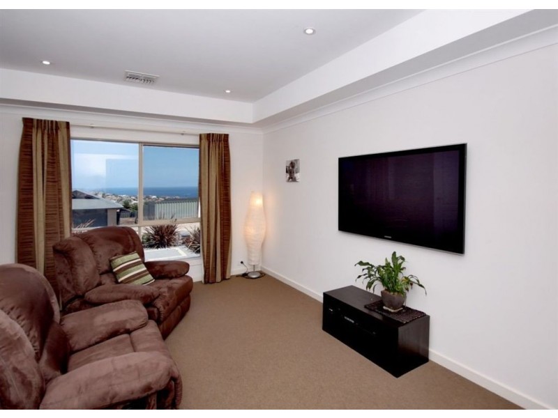 47 Elizabeth Cr, Hallett Cove SA 5158