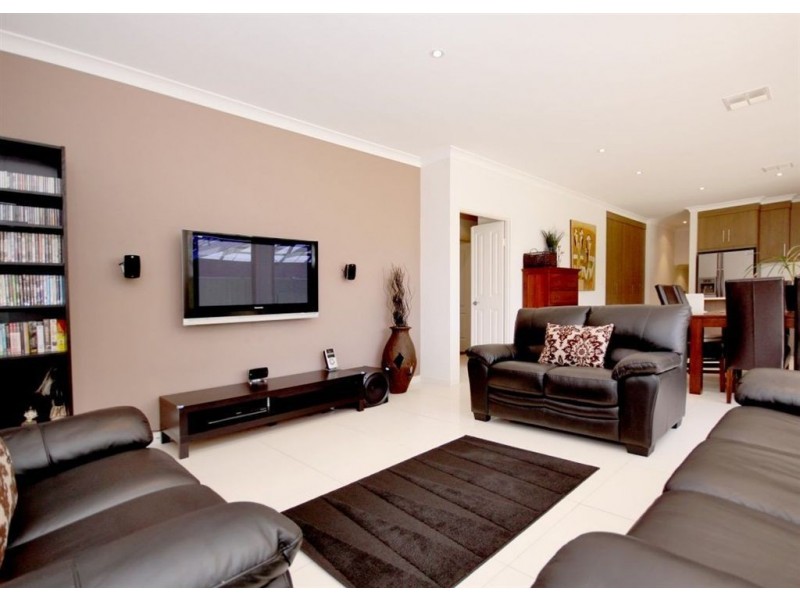 47 Elizabeth Cr, Hallett Cove SA 5158