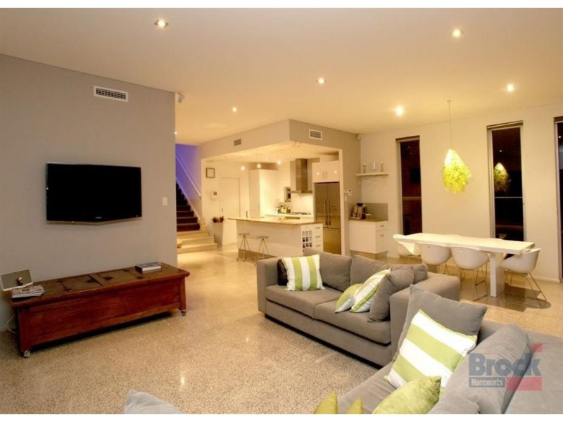 2A Barton Avenue, Kingston Park SA 5049