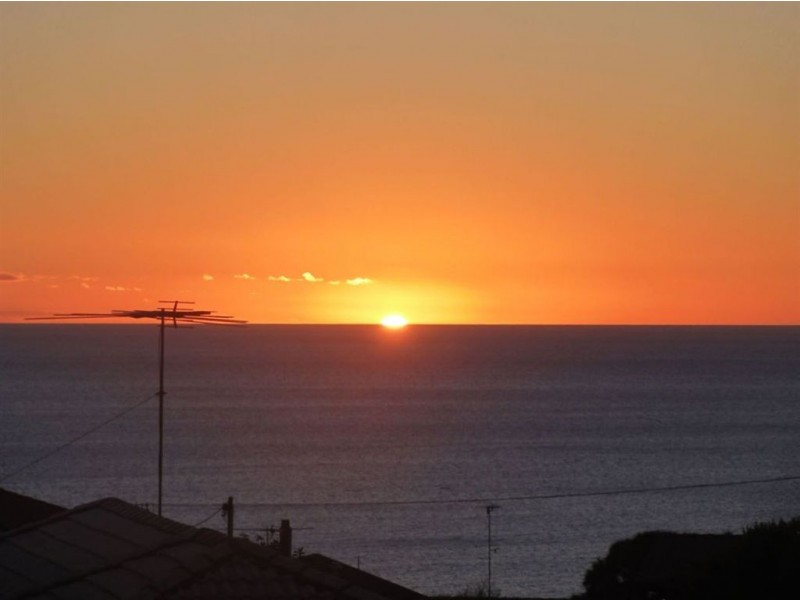 2 Nardoo Street, Hallett Cove SA 5158