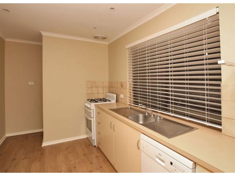 2 Nardoo Street, Hallett Cove SA 5158