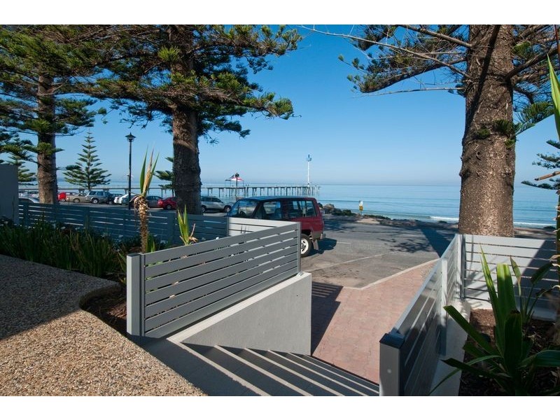 130 Esplanade, Brighton SA 5048