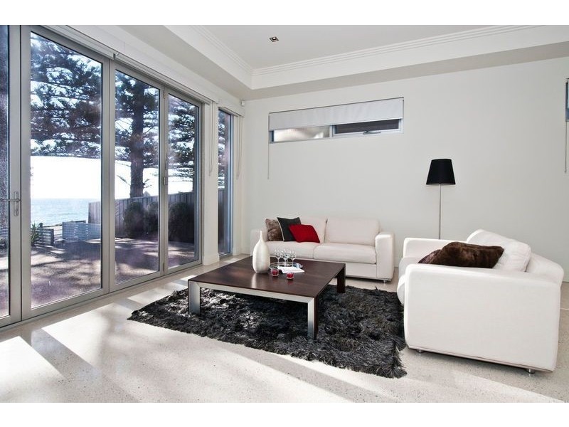 130 Esplanade, Brighton SA 5048