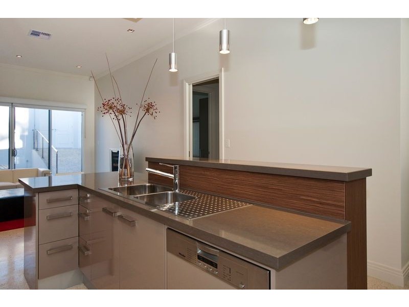 130 Esplanade, Brighton SA 5048