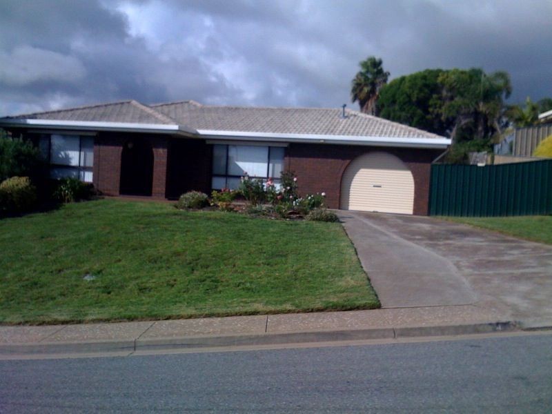 4 Zeevalk Avenue, Hallett Cove SA 5158