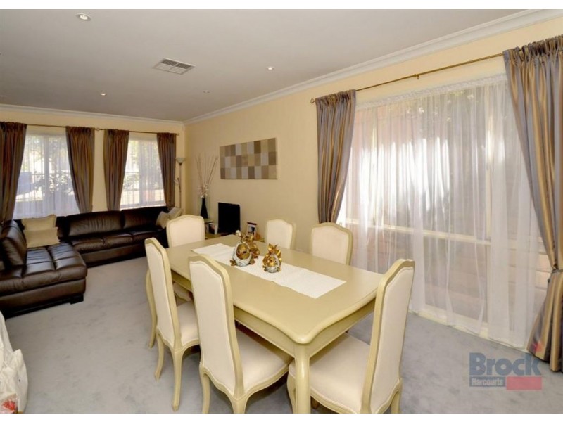 20 Ingleton Drive, Hallett Cove SA 5158