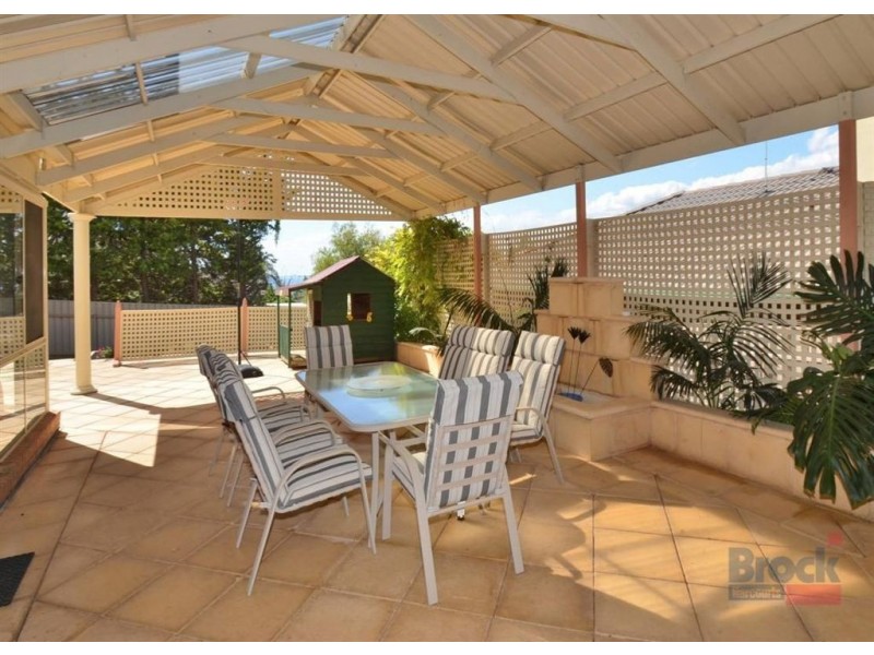 20 Ingleton Drive, Hallett Cove SA 5158