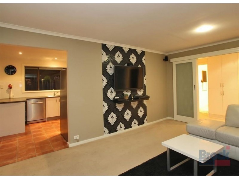 22 Gretel Crescent, Hallett Cove SA 5158