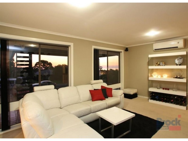 22 Gretel Crescent, Hallett Cove SA 5158