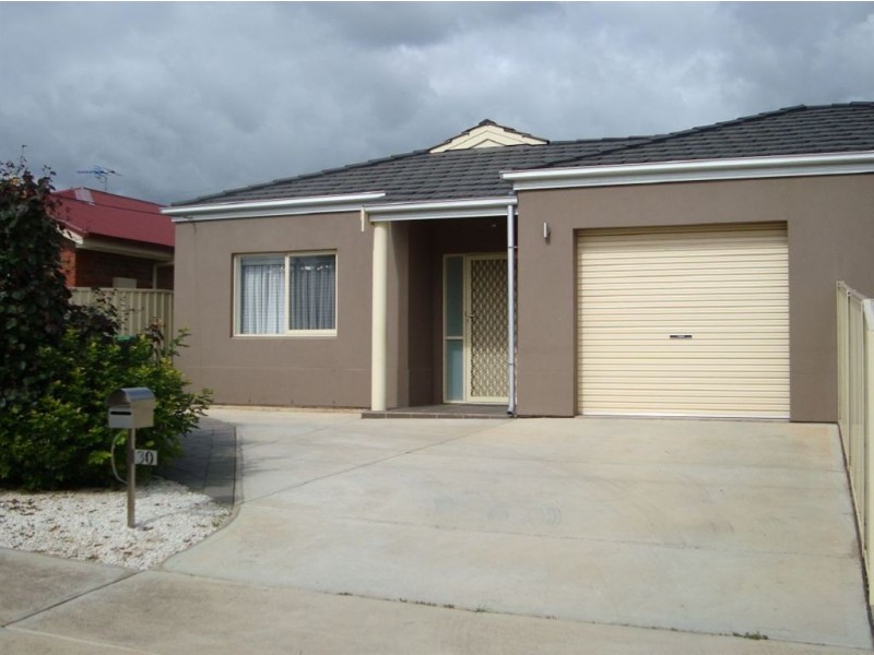 30 White Cres, Seacombe Gardens SA 5047