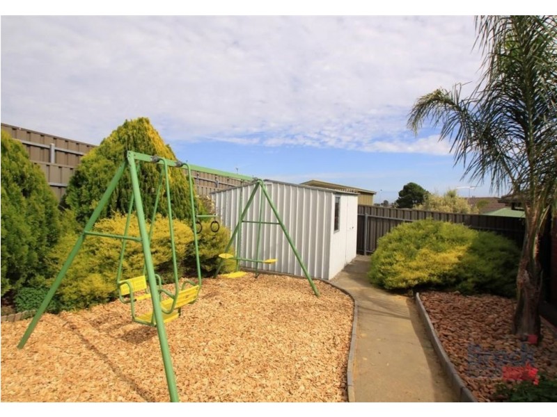28 Brett Crescent, Hallett Cove SA 5158