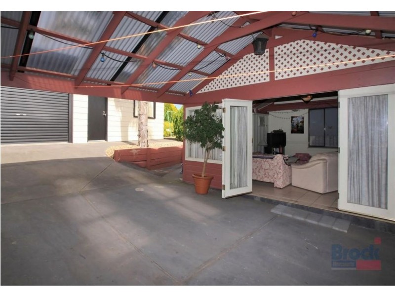 28 Brett Crescent, Hallett Cove SA 5158