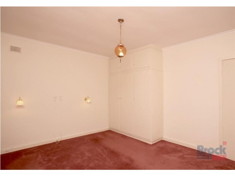 2 Diagonal Way, Oaklands Park SA 5046