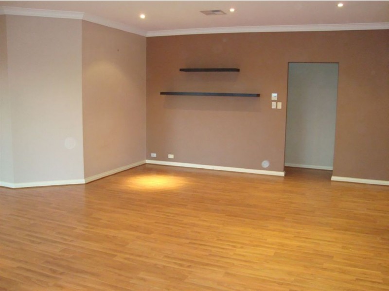 1 Wildi Crt, Hallett Cove SA 5158