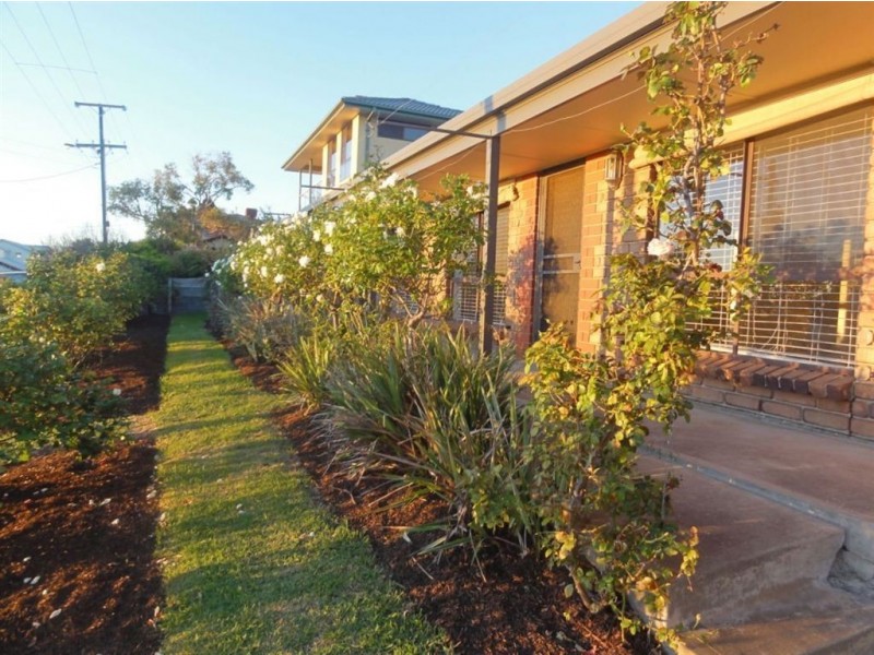 2 Nardoo Street, Hallett Cove SA 5158