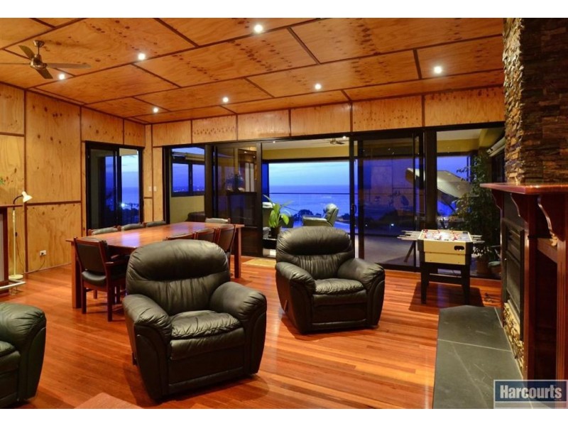 34 Angas Crescent, Marino SA 5049