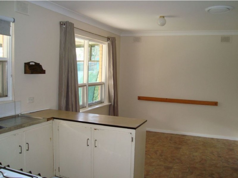 25 Desmond Road, Hackham SA 5163