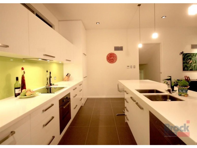 3 Burnham Rd, Kingston Park SA 5049