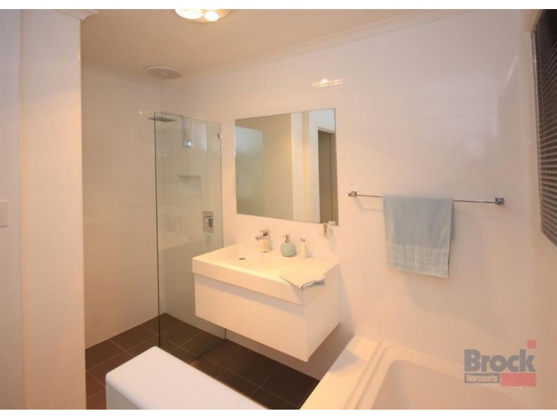 3 Burnham Rd, Kingston Park SA 5049