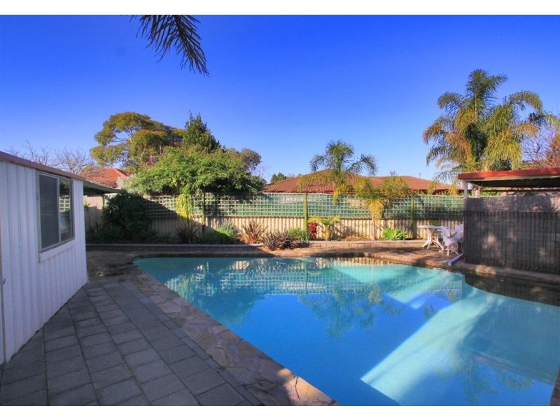 1 Olsen Court, Trott Park SA 5158