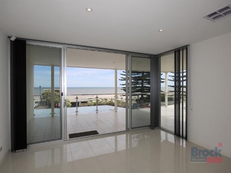 1/220 Esplanade, Seacliff SA 5049