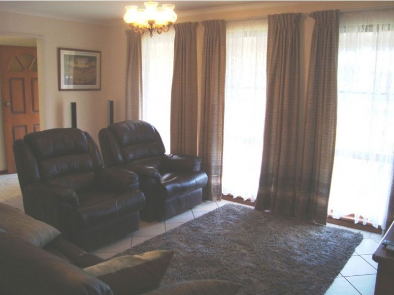 15 Mathoura street, Sheidow Park SA 5158