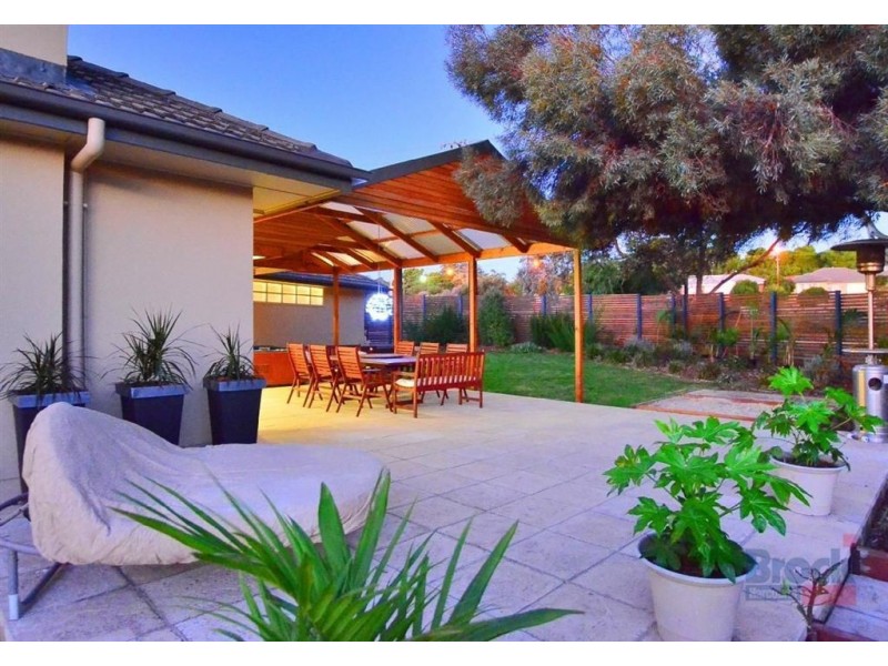 2 Cameron Avenue, Kingston Park SA 5049