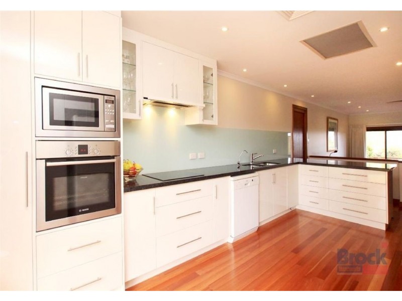 36 Ackland Hill Road, Coromandel Valley SA 5051