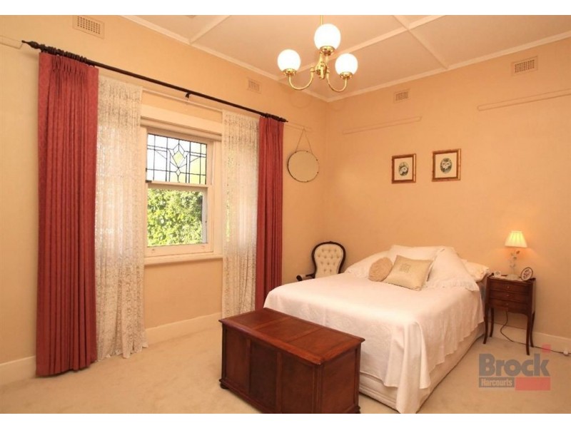 13 St Georges Avenue, Glandore SA 5037