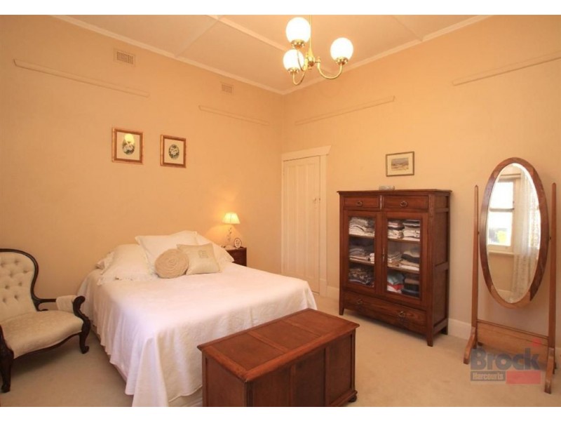 13 St Georges Avenue, Glandore SA 5037