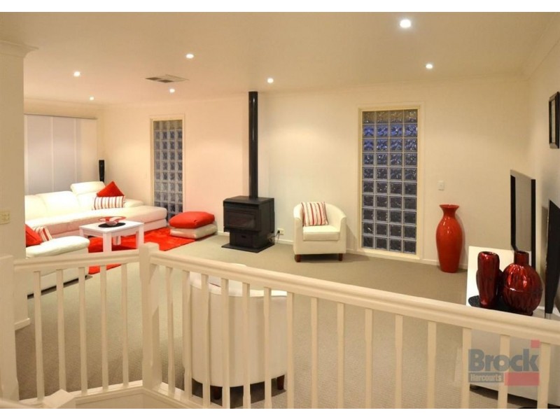 4 Banksia Court, Hove SA 5048