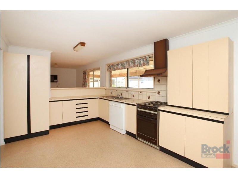 36 Kurrambi Crescent, Hallett Cove SA 5158