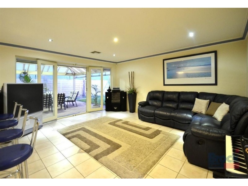 40 Elizabeth Crescent, Hallett Cove SA 5158
