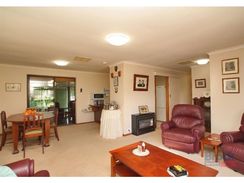 20 Manoora Drive, Hallett Cove SA 5158