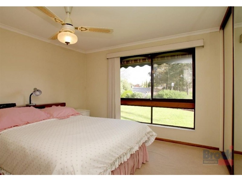 20 Manoora Drive, Hallett Cove SA 5158