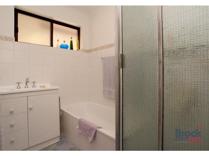 20 Manoora Drive, Hallett Cove SA 5158