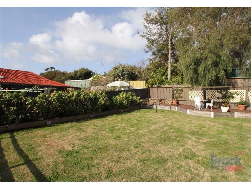 20 Manoora Drive, Hallett Cove SA 5158