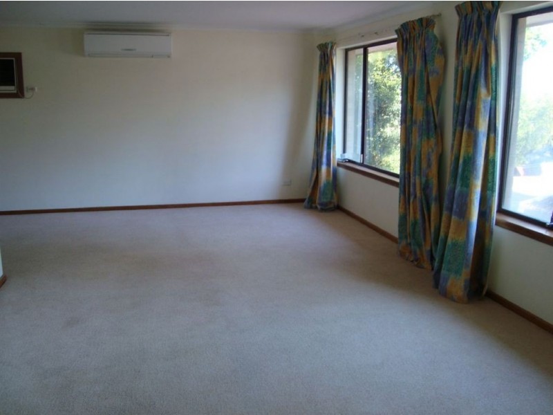 12 Whiteley Drive, Trott Park SA 5158