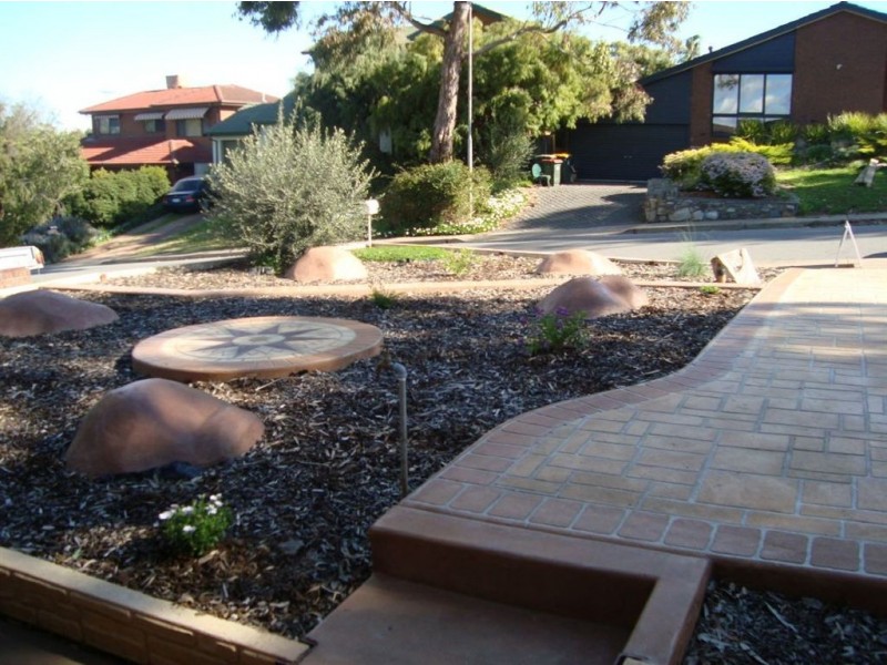 12 Whiteley Drive, Trott Park SA 5158