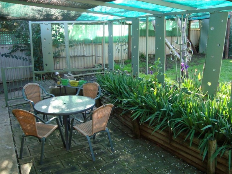 6 Morialta St, Hallett Cove SA 5158