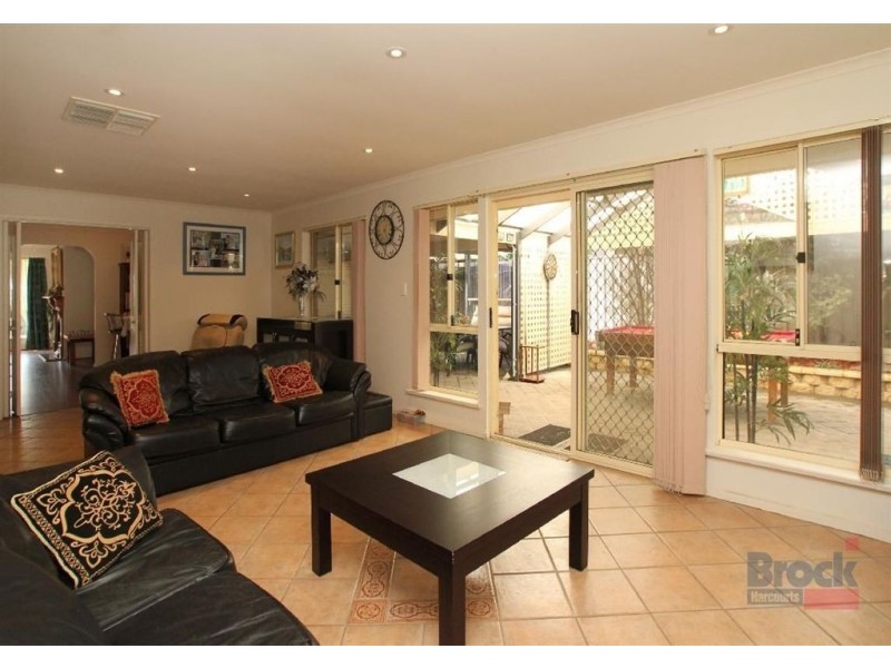 39 Pegasus Drive, Woodcroft SA 5162