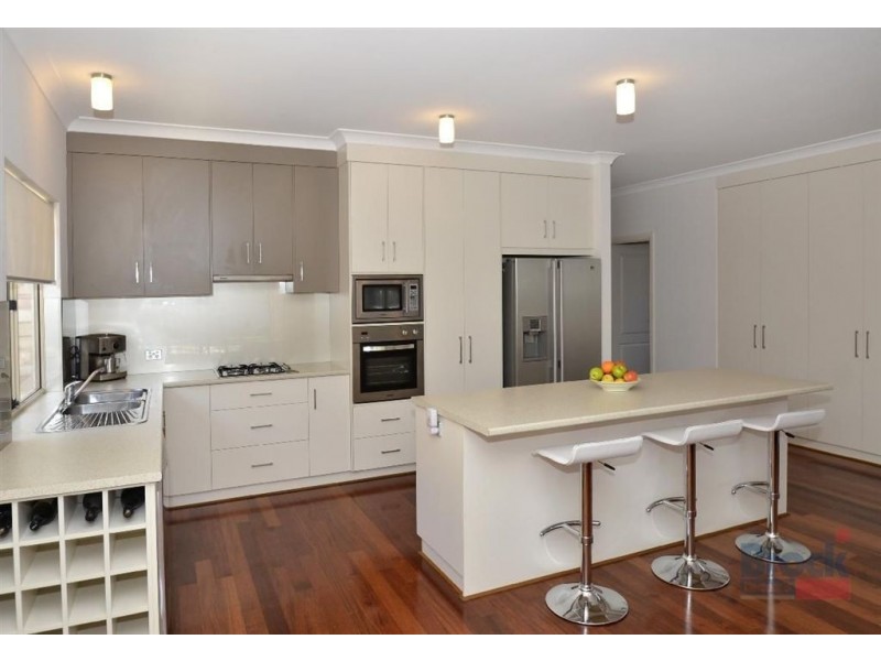 8 McLaughlan Avenue, North Brighton SA 5048