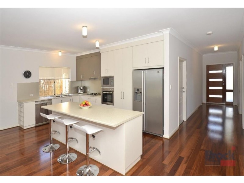 8 McLaughlan Avenue, North Brighton SA 5048