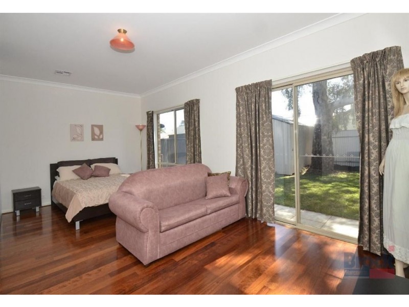 8 McLaughlan Avenue, North Brighton SA 5048