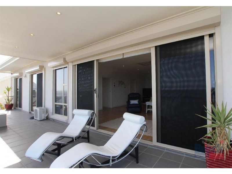 16 Marine Parade, Marino SA 5049