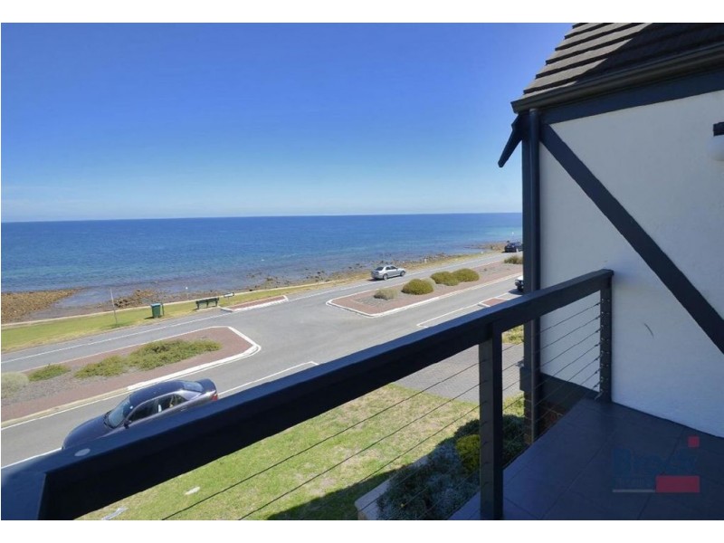 8 Heron Way, Hallett Cove SA 5158