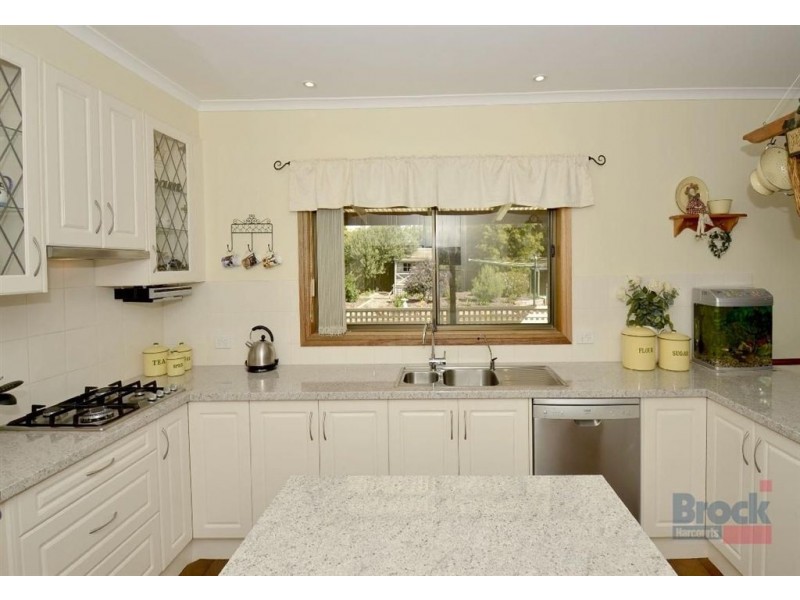 21 Seaview Drive, Happy Valley SA 5159