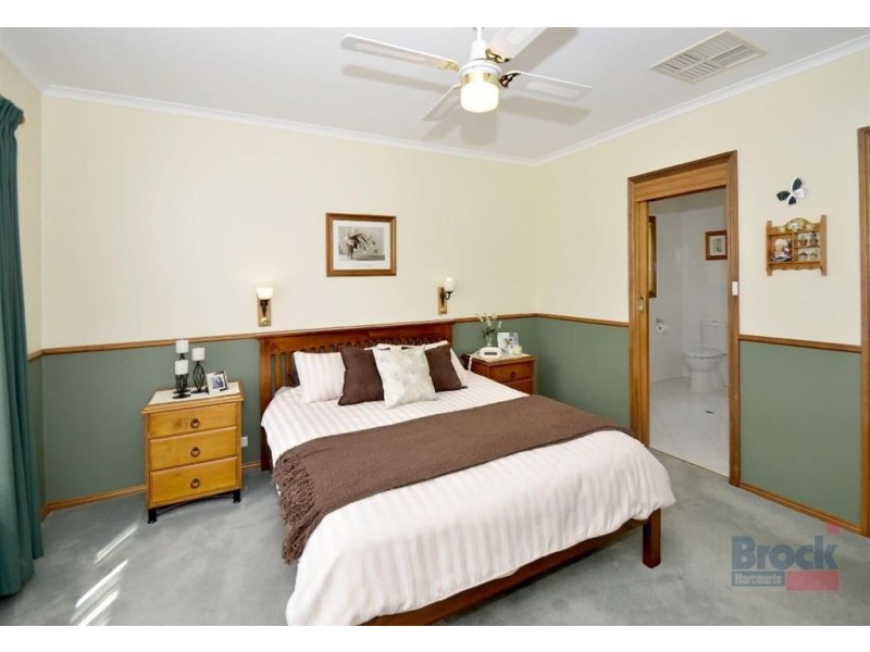 21 Seaview Drive, Happy Valley SA 5159